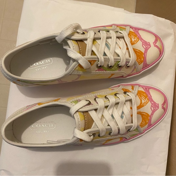 Brand New COACH Dee Vintage Sneakers - Picture 5 of 9